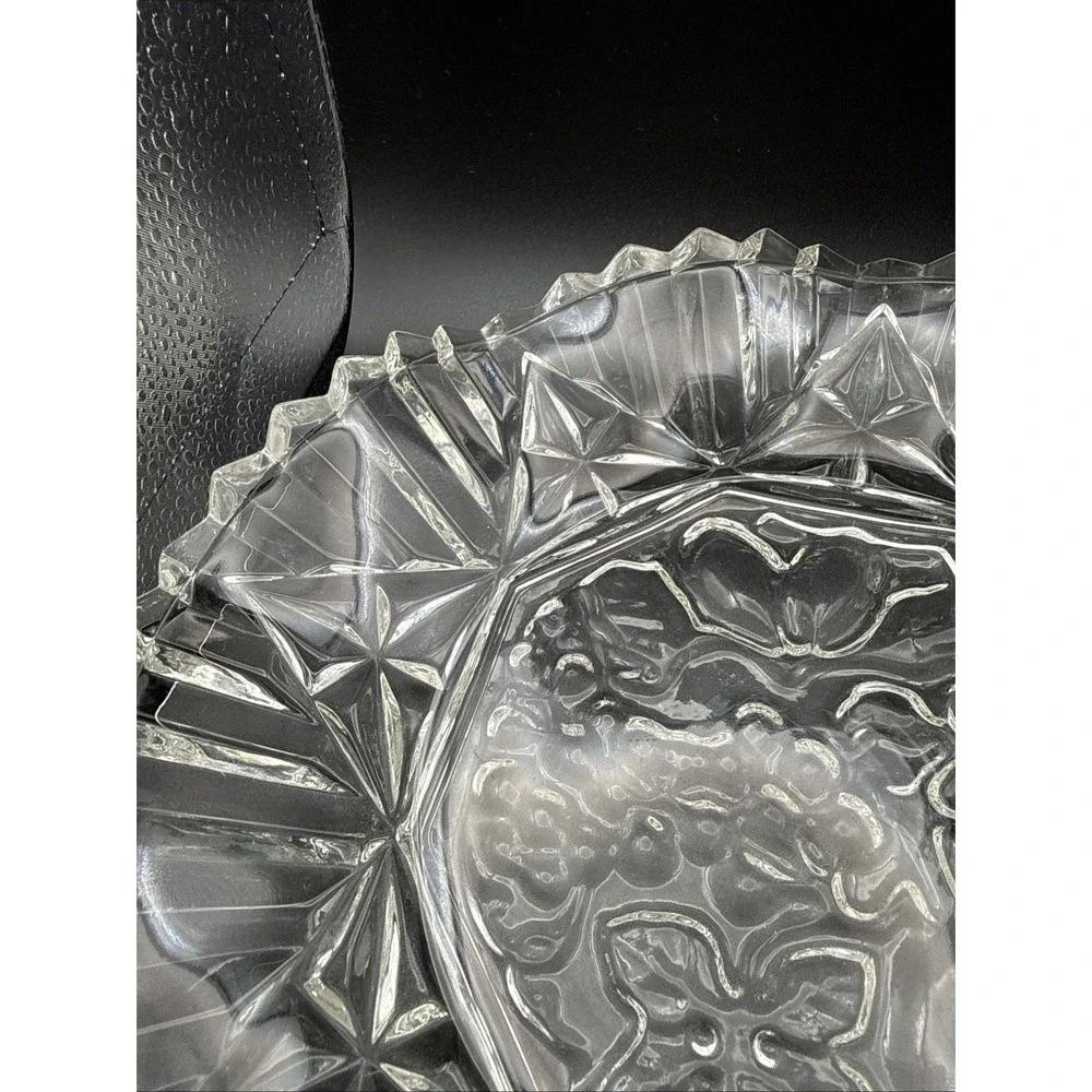 Vintage Federal Glass Pioneer Pattern Bowl Embossed Fruit Center Sawtooth Rim